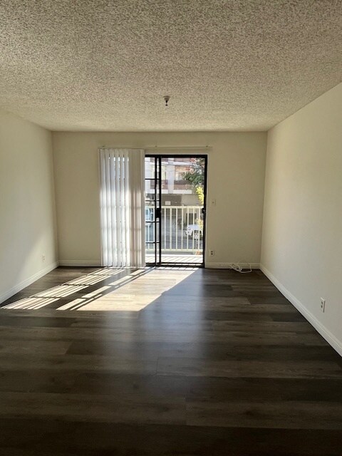 Building Photo - 2839 Francis Ave