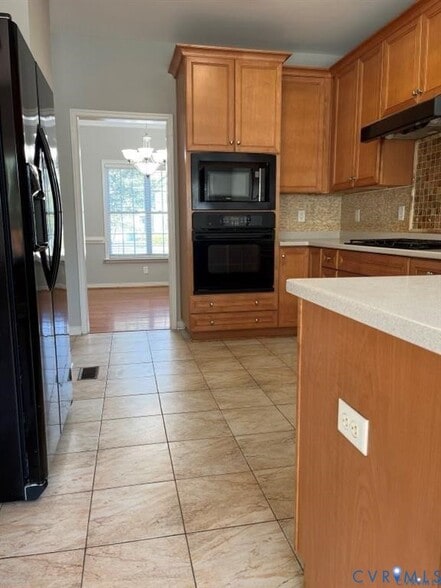 Building Photo - 9513 Pine Trails Ct