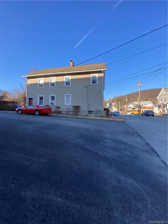 Building Photo - 13 Cozzens Ave