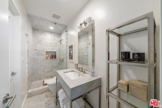 Building Photo - 26508 Latigo Shore Dr