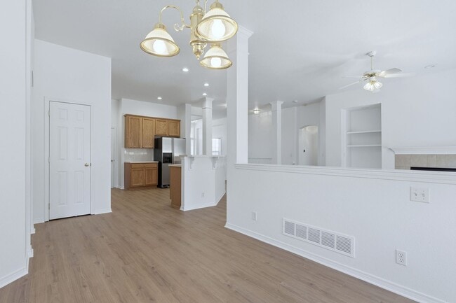 Building Photo - 4 bed 2 bath Ranch in Metzler Ranch Castle Rock!