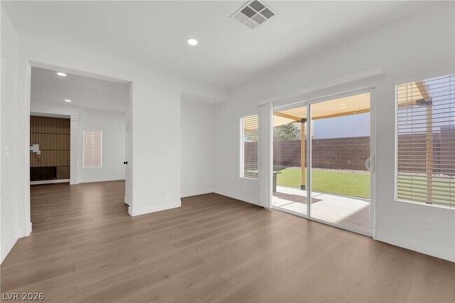 Building Photo - 8821 Winter Sky Ave