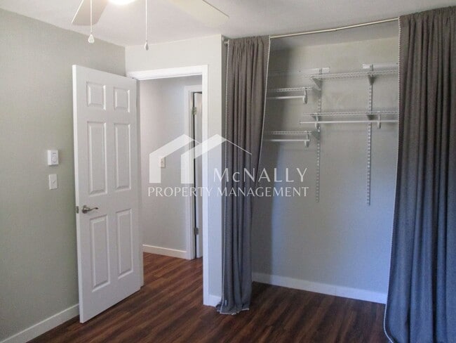 Building Photo - Charming 3-Bedroom Home in Steilacoom