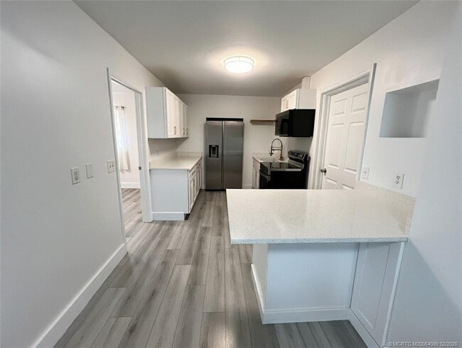 Building Photo - 808 SW 33rd St