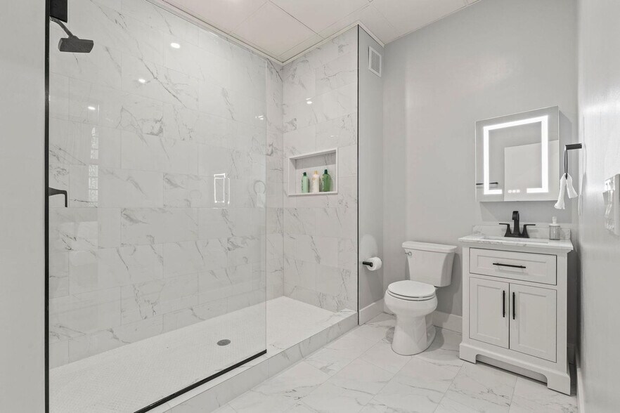 Building Photo - 117 N 15th St