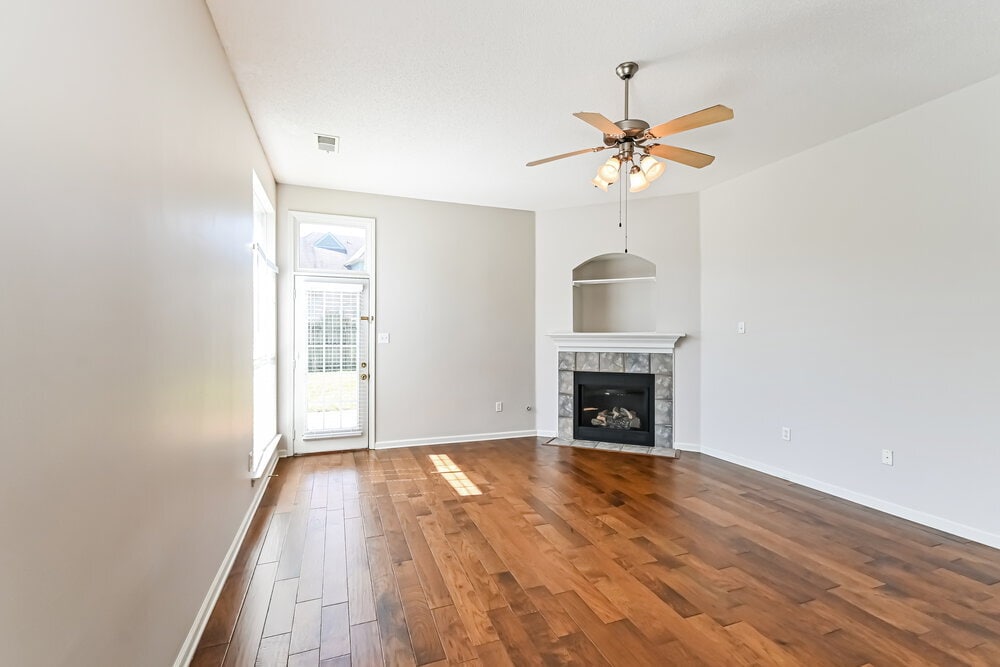 Building Photo - 12749 Fox Hunter's Dr