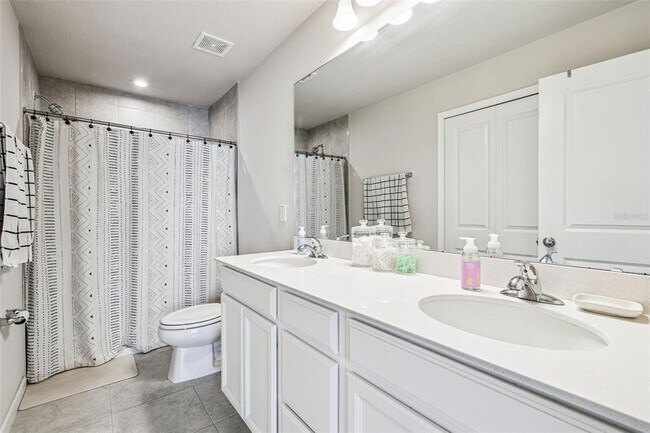 Building Photo - 2123 Laceflower Dr