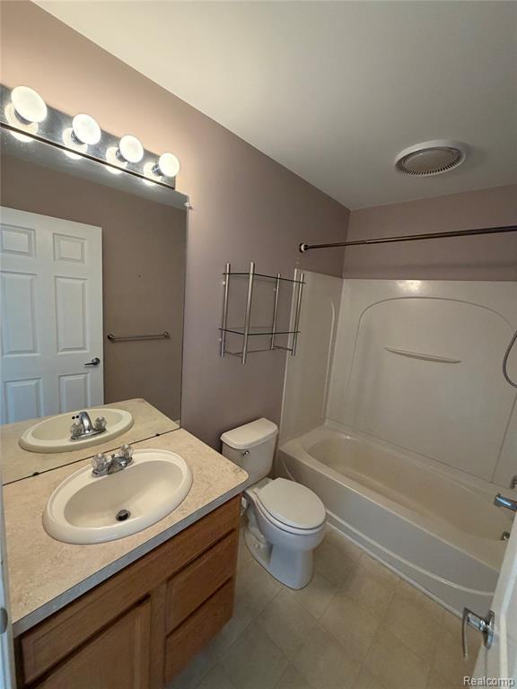 Building Photo - 44745 Ellery Ln