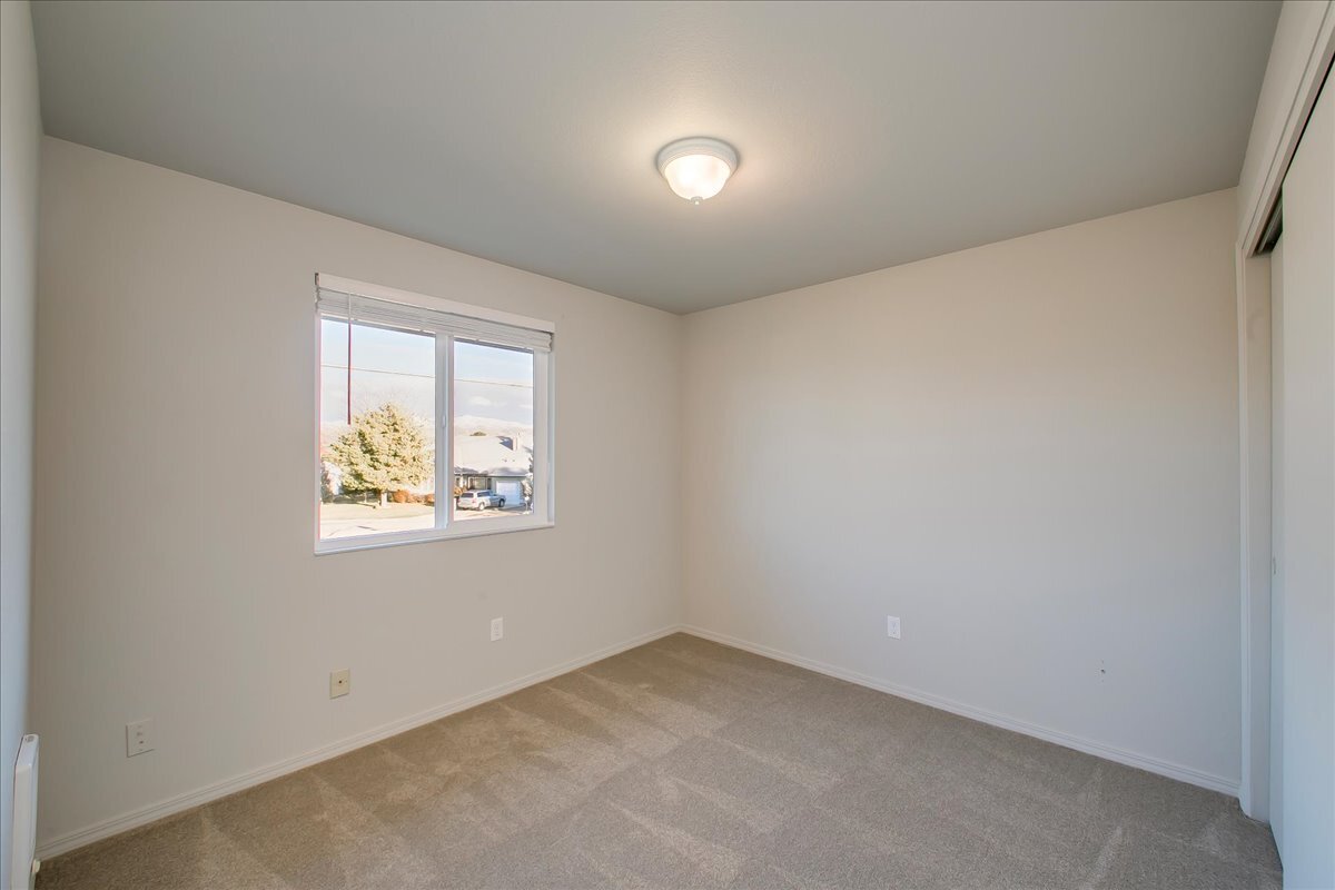 Building Photo - 2376 W Panama St