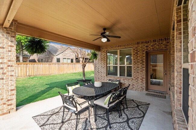 Building Photo - 27121 Holtwood Grove Rd
