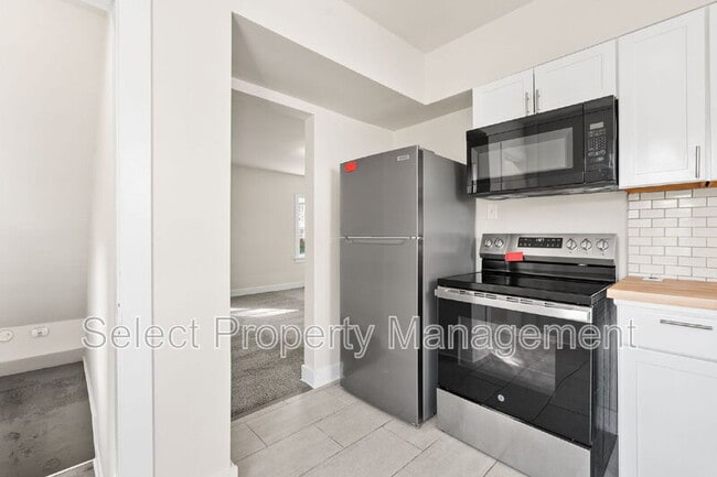 Building Photo - 1202 N Anthony Blvd