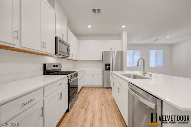 Building Photo - 2725 Luzzi Walk