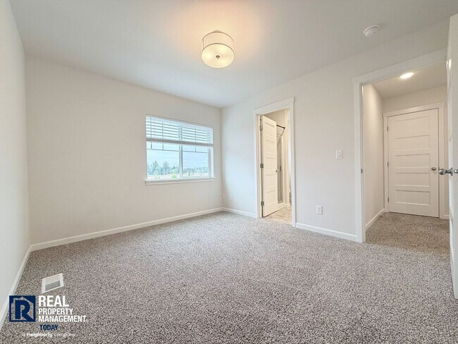 Building Photo - 14395 Lockwood Ln SE