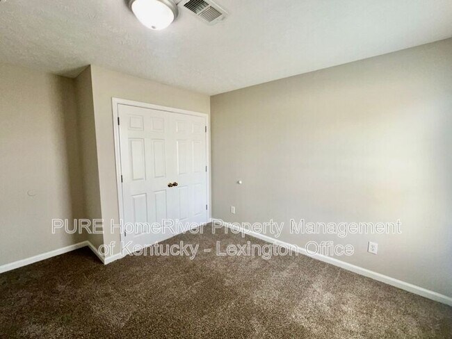 Building Photo - 126 Grinder Ct