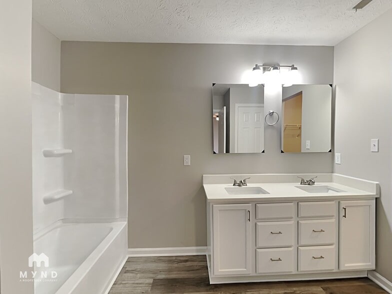 Building Photo - 1752 James Run Way