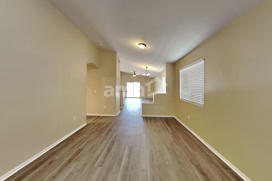 Building Photo - 4133 E Lushfield Dr
