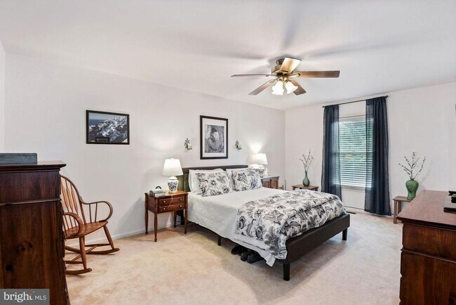 Building Photo - 2131 Silentree Dr