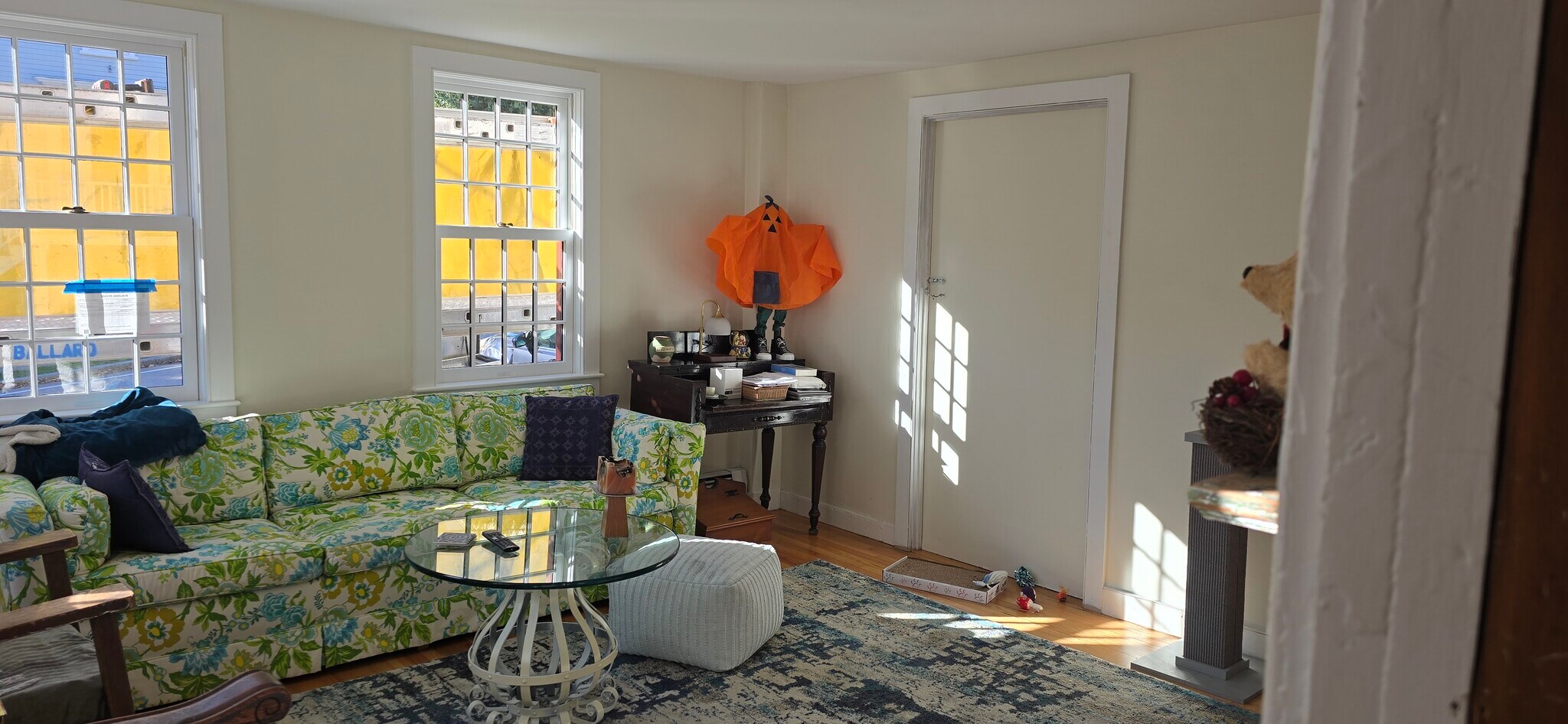 Building Photo - 18 King St