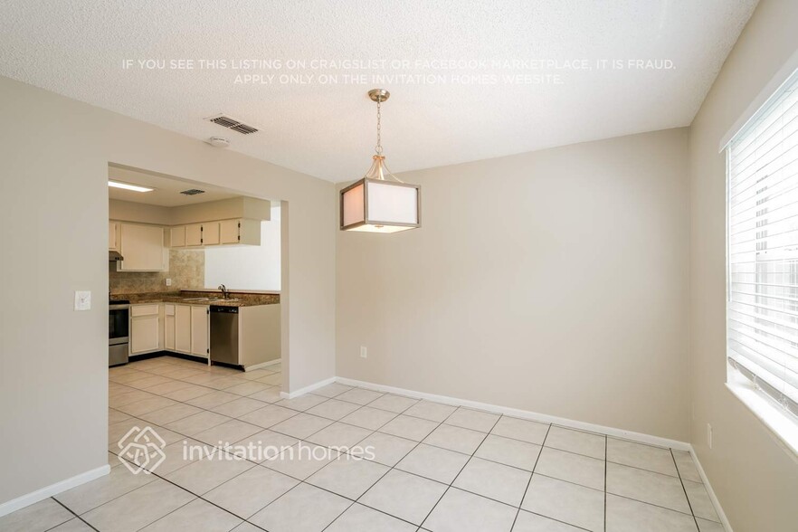 Building Photo - 1057 Bridlewood Way