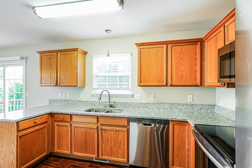 Building Photo - 102 Meadow Crest Ct