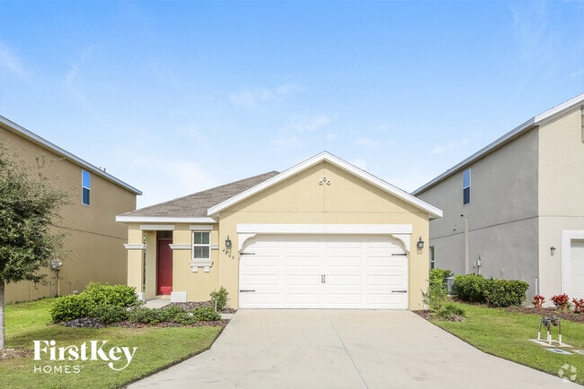 Building Photo - 4809 San Palermo Dr