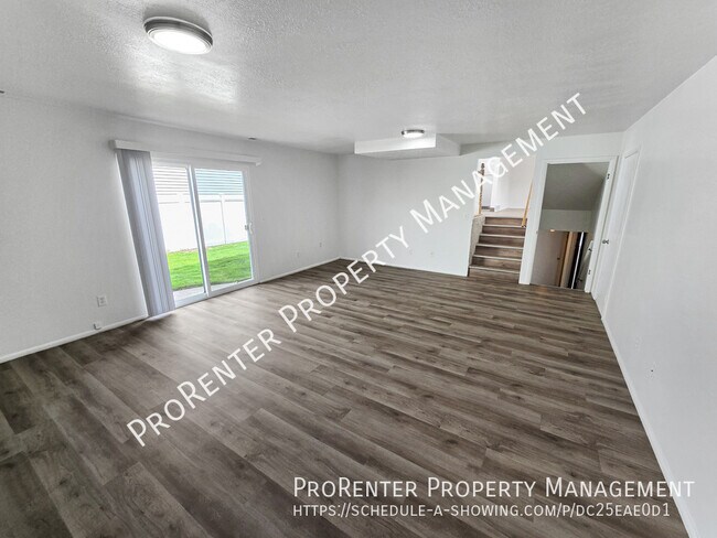 Building Photo - 239 E 975 S
