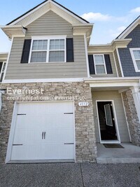 Building Photo - 3 Bed/2.5 Bath Townhome with Garage / Pet-Friendly / Available Now!