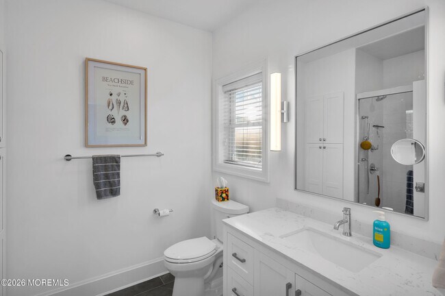 Building Photo - 29 4th Ave