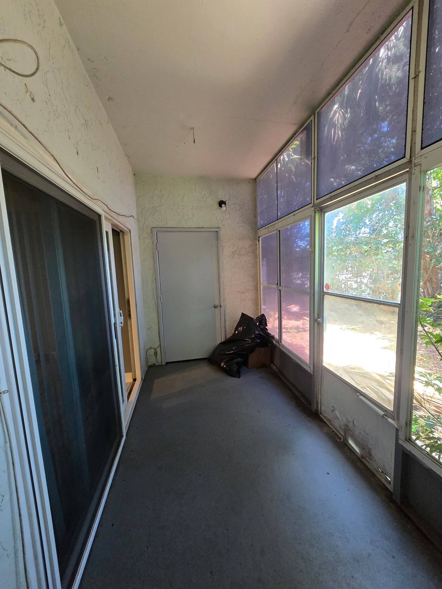 Building Photo - 853 N Keene Rd