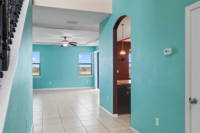 Building Photo - 625 Silverthorn Pl