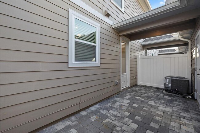 Building Photo - 2966 Voyager Ave