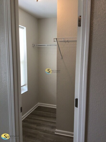 Building Photo - 8349 Homeport Ct