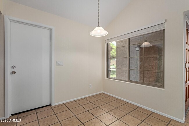 Building Photo - 9128 E Evans Dr