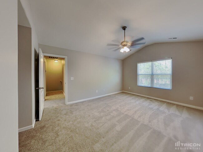 Building Photo - 2625 Meadow Crossing Dr