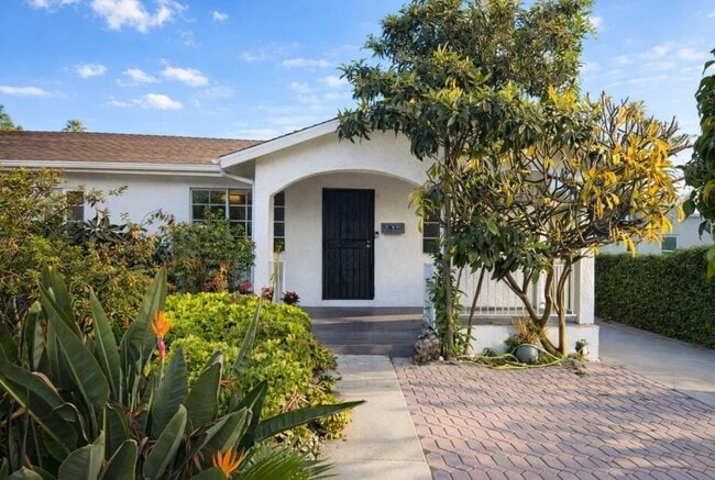 Building Photo - 5209 Cronus St