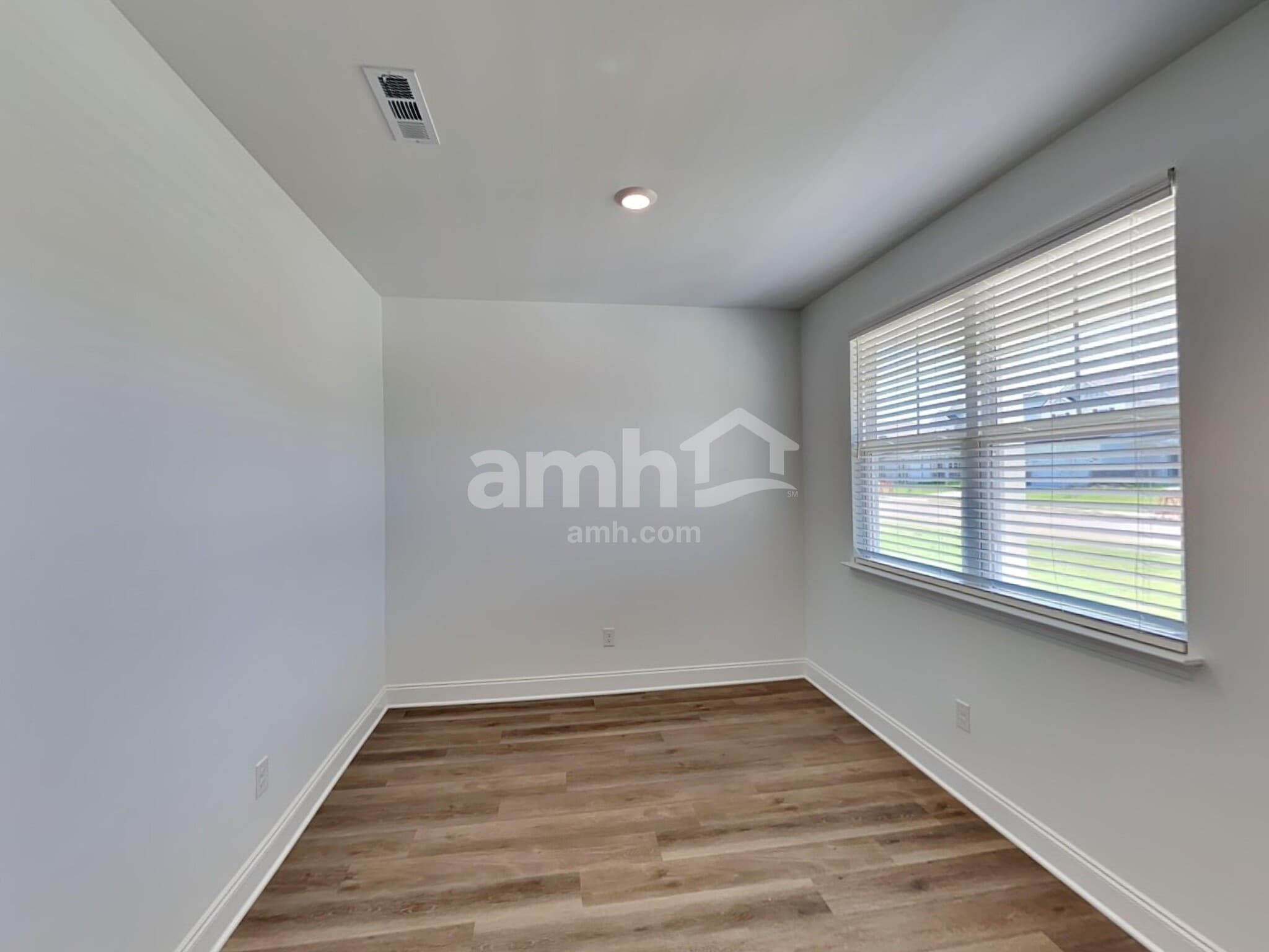 Building Photo - 5320 Trust Dr