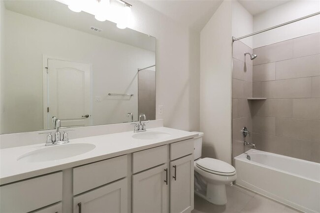 Building Photo - 530 Ansley Ct