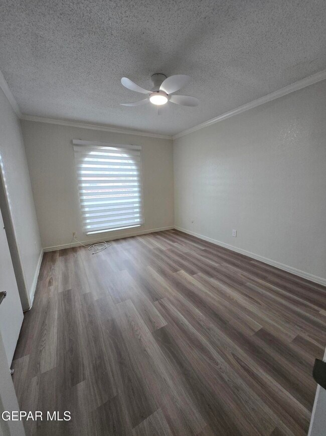 Building Photo - 11188 Shoreline Dr