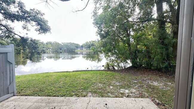 Building Photo - 231 S Summerlin Ave