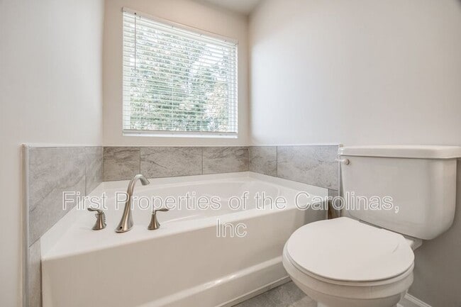 Building Photo - 1351 Southern Sugar Dr