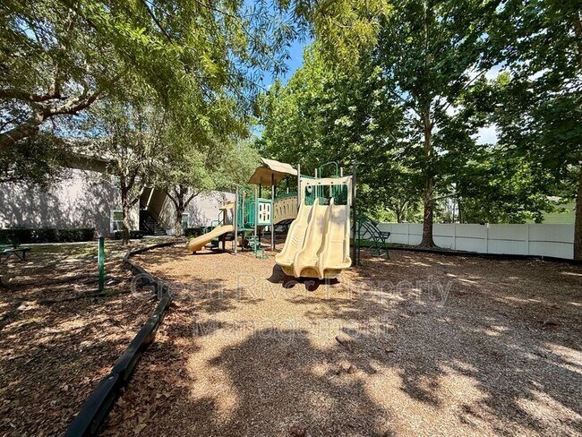 Building Photo - 6106 Maggies Cir