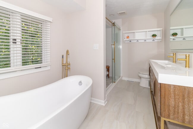 Building Photo - 8429 Catamaran Dr