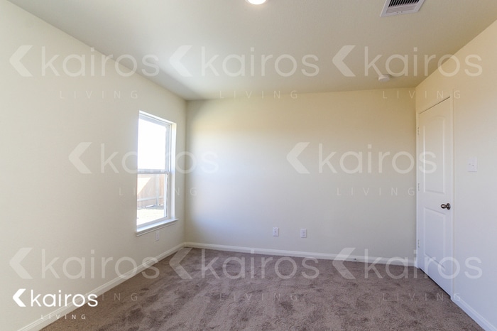 Building Photo - 8418 Longshore Slope Rd