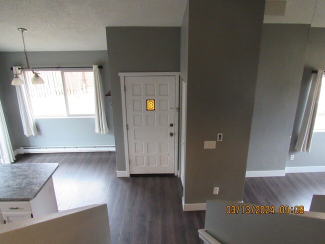 Building Photo - Single family residence in Rifle