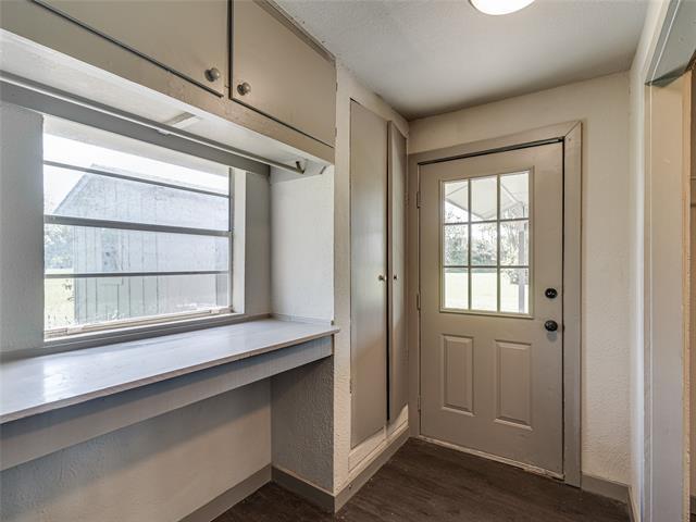 Building Photo - 416 N 8th St