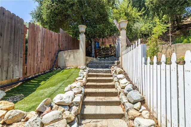 Building Photo - 4566 Lower Live Oak Canyon Rd