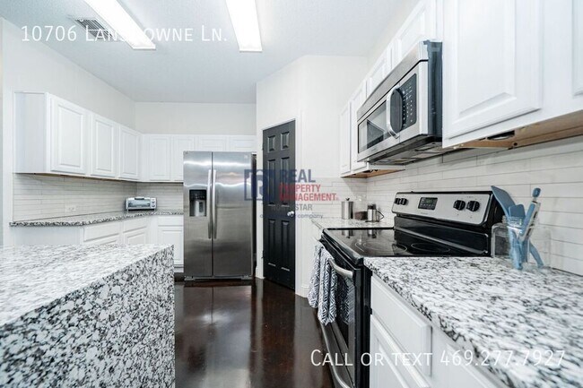 Building Photo - 10706 Lansdowne Ln