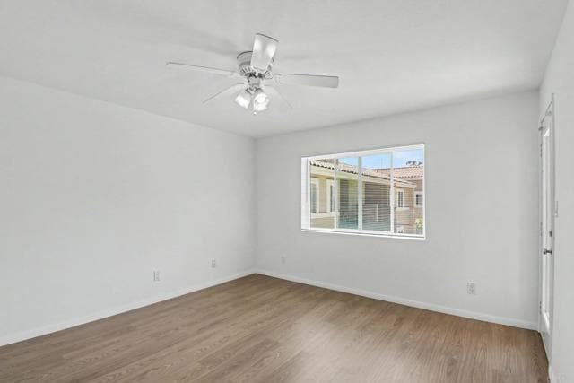 Building Photo - 7405 Charmant Dr