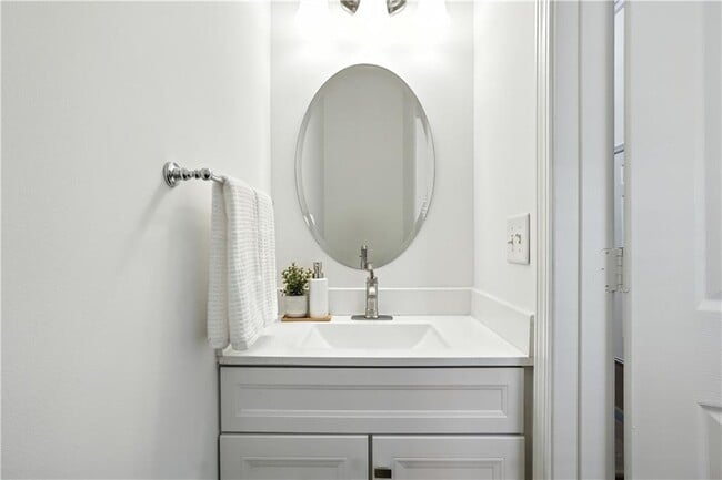 Building Photo - 3643 Gambrell Ln