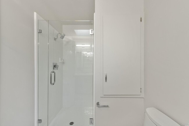 Building Photo - 22 Brennfleck Ave